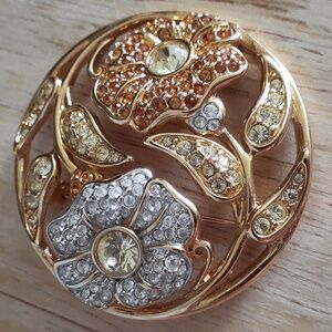 Authentic Swarovski Crystal Swan Stamped 2001 Flower Brooch E103